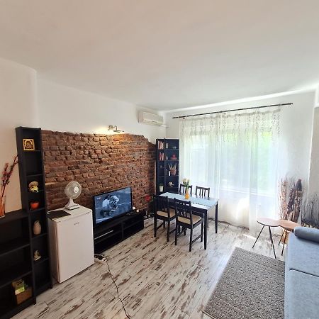 Raya Maisonette, Ideal Center Apartment Sofia Bagian luar foto