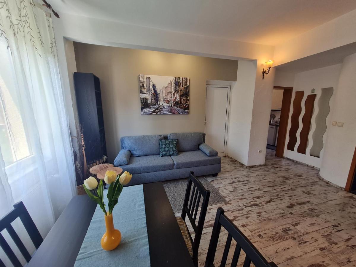 Raya Maisonette, Ideal Center Apartment Sofia Bagian luar foto